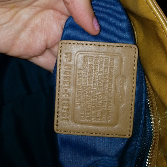 Coach - Picture 6 of 8